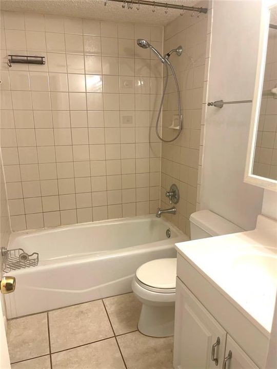 For Rent: $1,275 (2 beds, 1 baths, 1074 Square Feet)