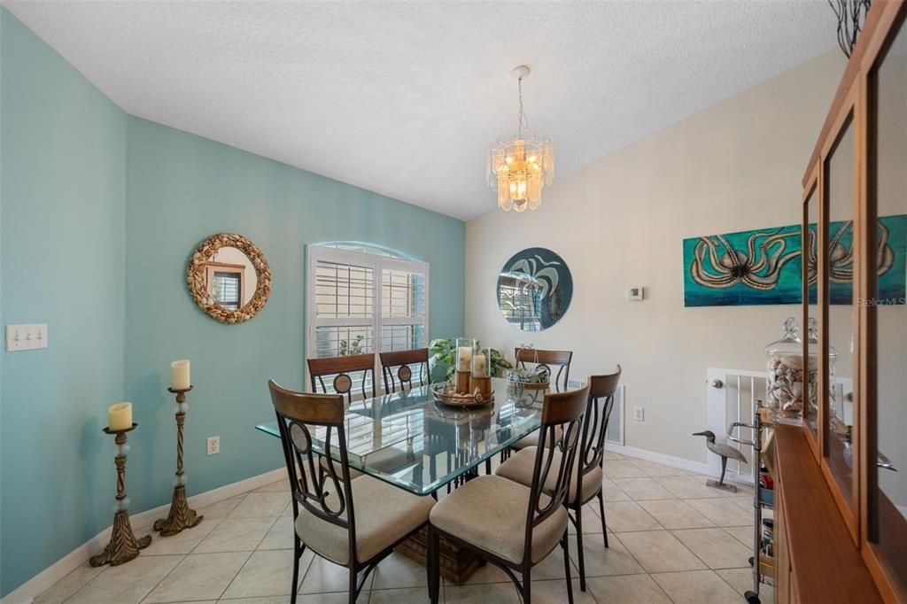 Active With Contract: $399,000 (3 beds, 2 baths, 1669 Square Feet)