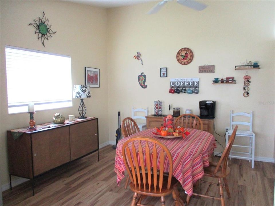 For Sale: $274,000 (3 beds, 2 baths, 1852 Square Feet)