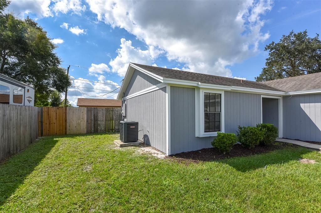 For Sale: $259,900 (3 beds, 2 baths, 1032 Square Feet)