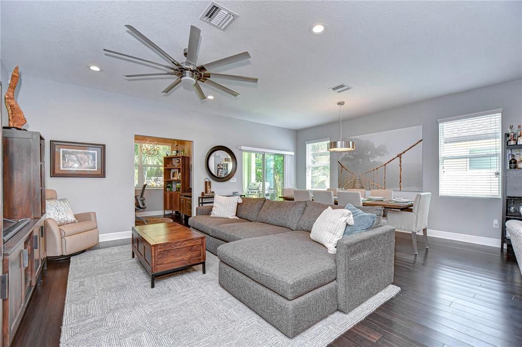 Peaceful, elegant living area!