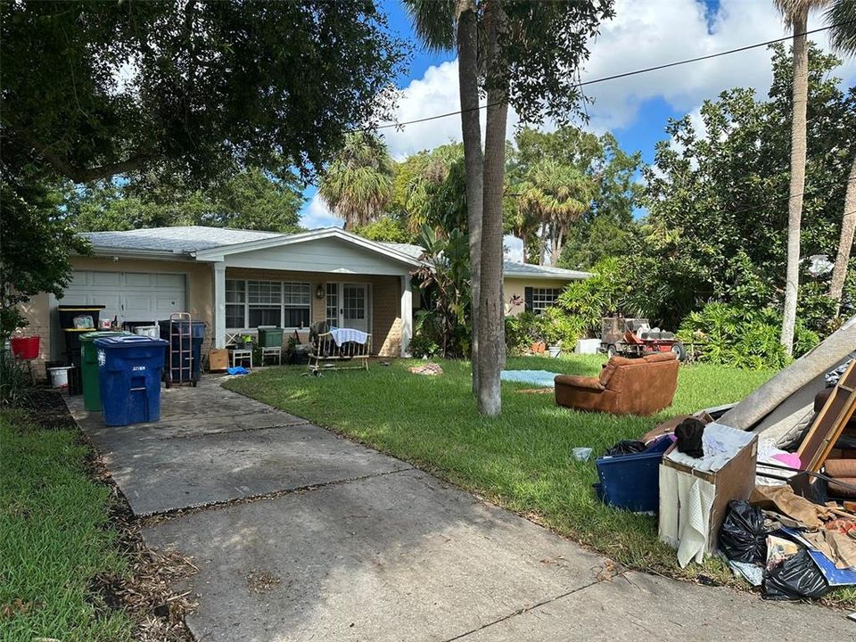 For Sale: $730,000 (3 beds, 2 baths, 1802 Square Feet)