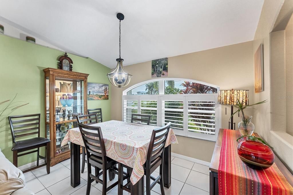 For Sale: $639,900 (3 beds, 2 baths, 1697 Square Feet)