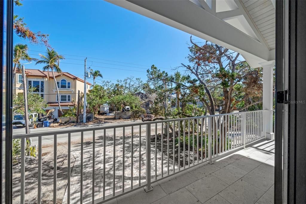 For Sale: $3,750,000 (4 beds, 4 baths, 3720 Square Feet)