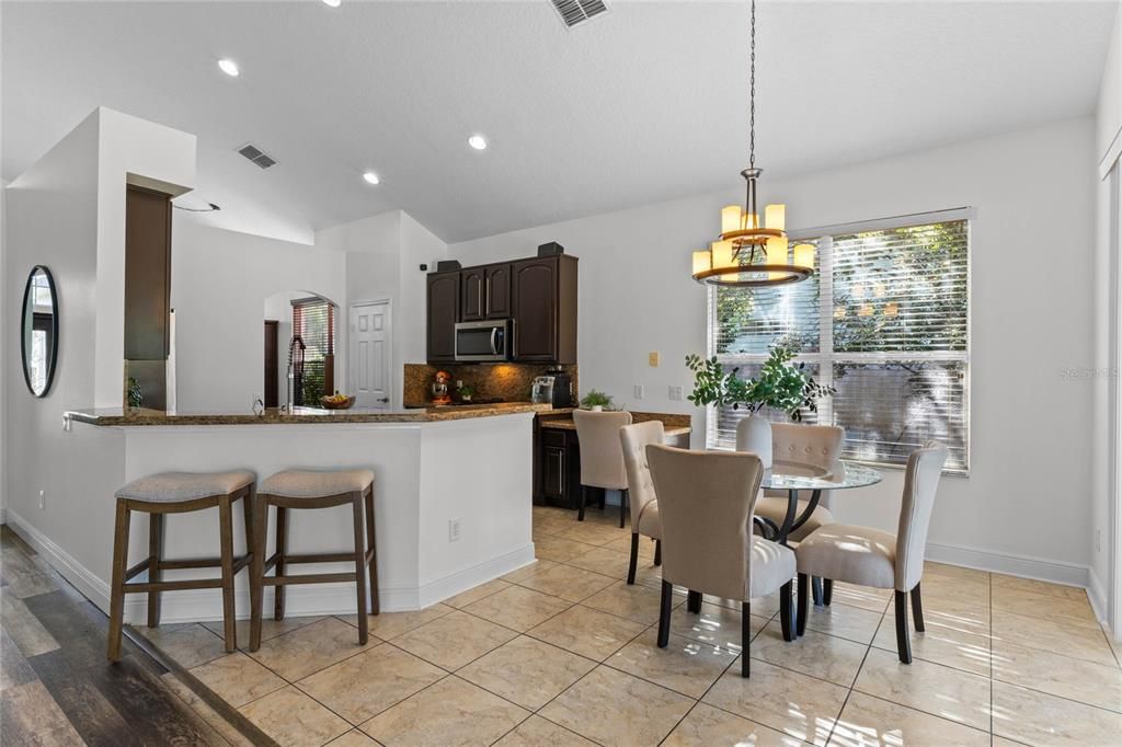 Dinette Area in Kitchen, Breakfast Bar