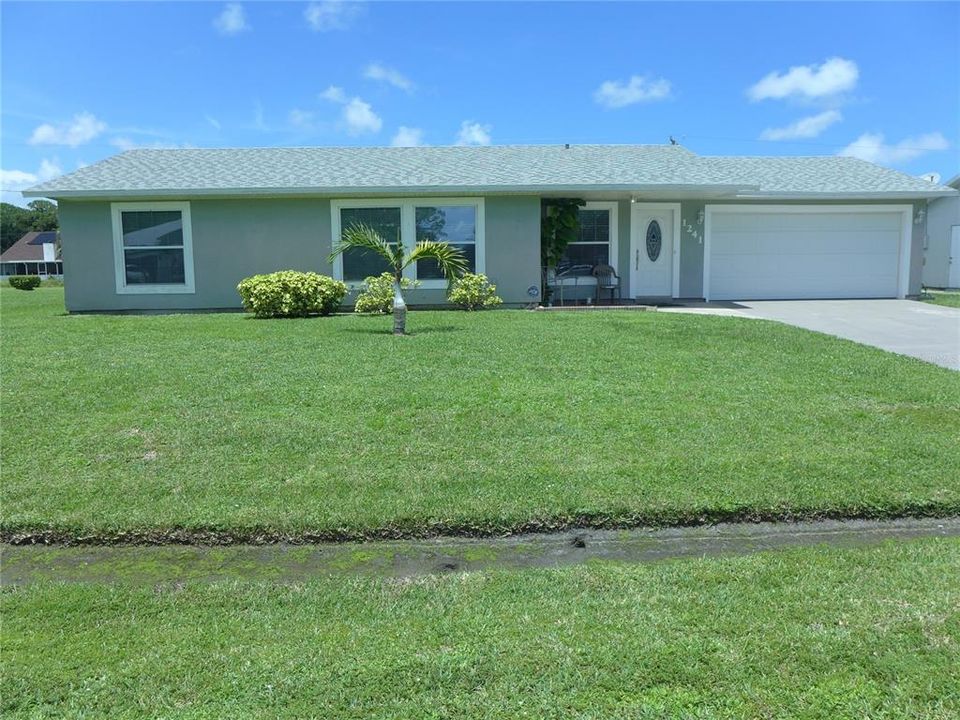 For Sale: $280,000 (3 beds, 2 baths, 1257 Square Feet)