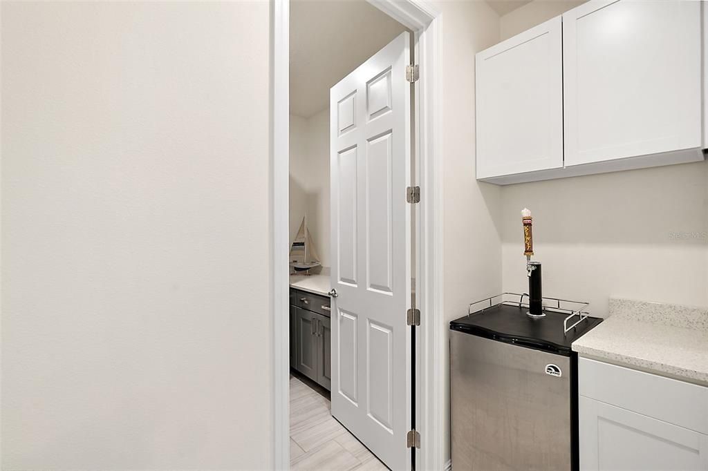 For Sale: $444,900 (2 beds, 2 baths, 2097 Square Feet)