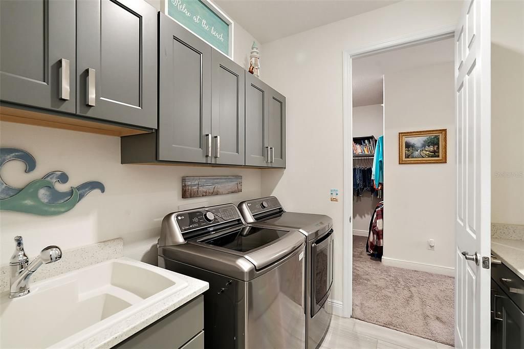 For Sale: $444,900 (2 beds, 2 baths, 2097 Square Feet)