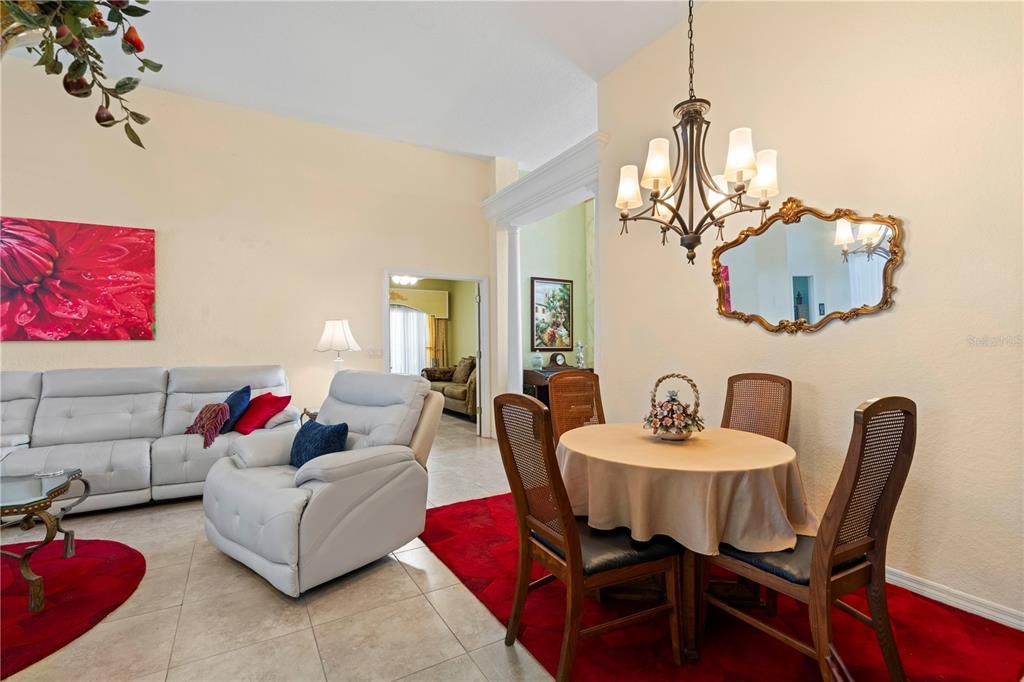 For Sale: $319,000 (2 beds, 2 baths, 1744 Square Feet)