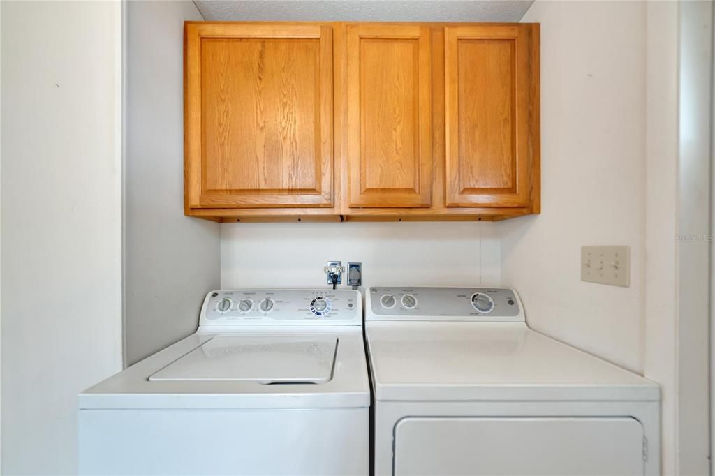 For Sale: $142,000 (2 beds, 2 baths, 1056 Square Feet)