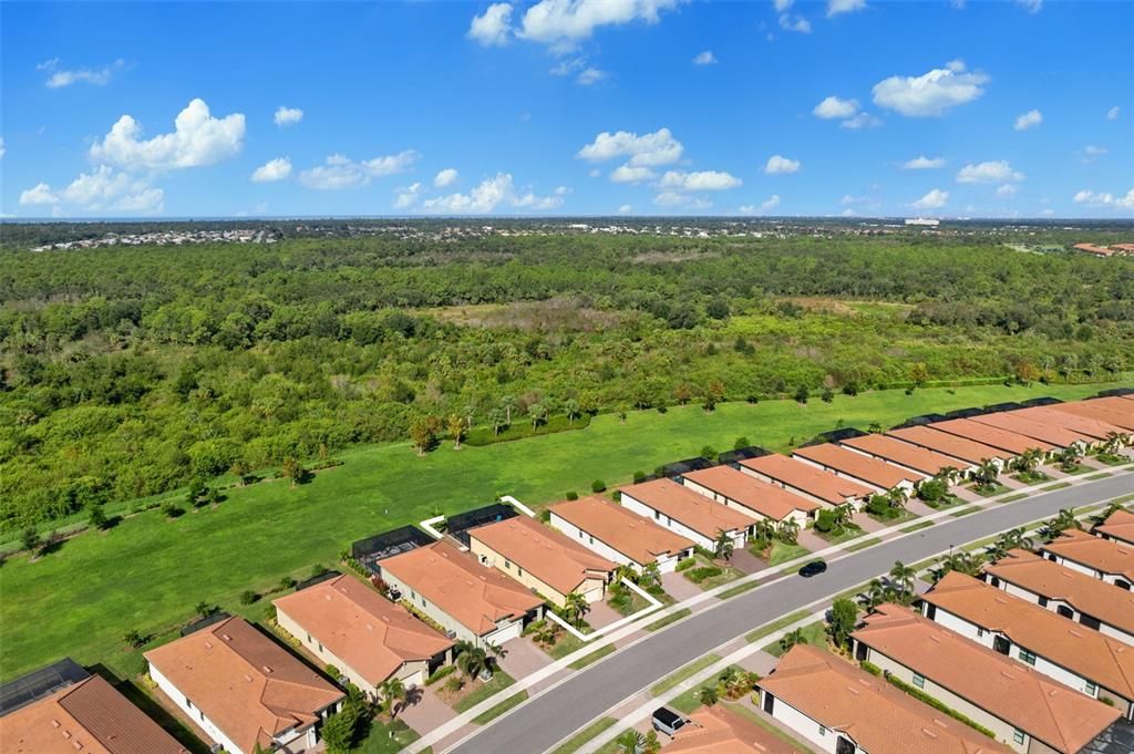 For Sale: $625,000 (2 beds, 2 baths, 1900 Square Feet)