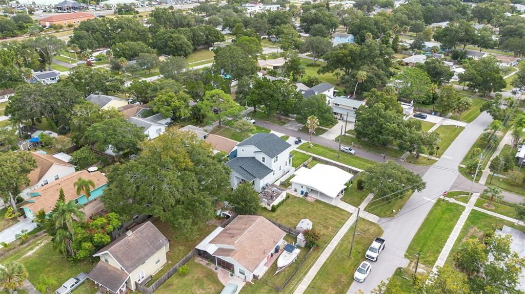 Active With Contract: $796,500 (4 beds, 2 baths, 2655 Square Feet)