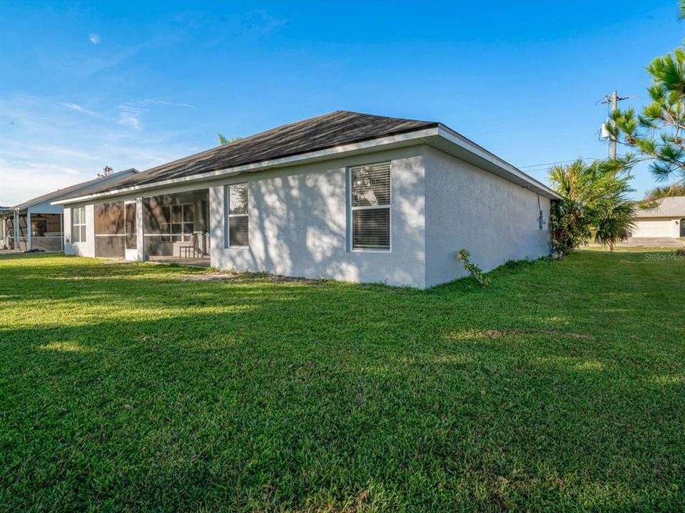 For Sale: $365,000 (4 beds, 2 baths, 2145 Square Feet)