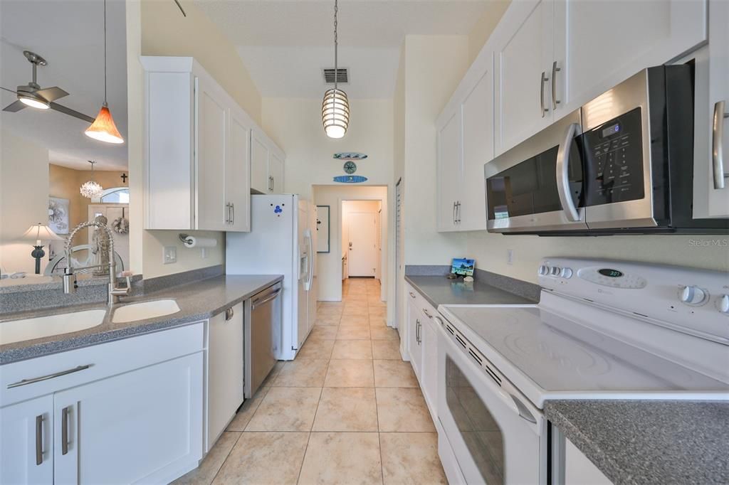 Lots of counter space for multiple cooks and newer cabinetry (2018).