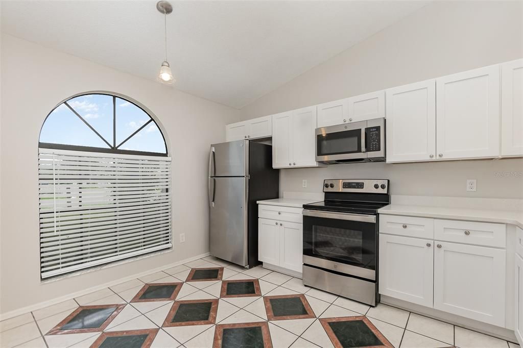 For Sale: $365,000 (3 beds, 2 baths, 1302 Square Feet)