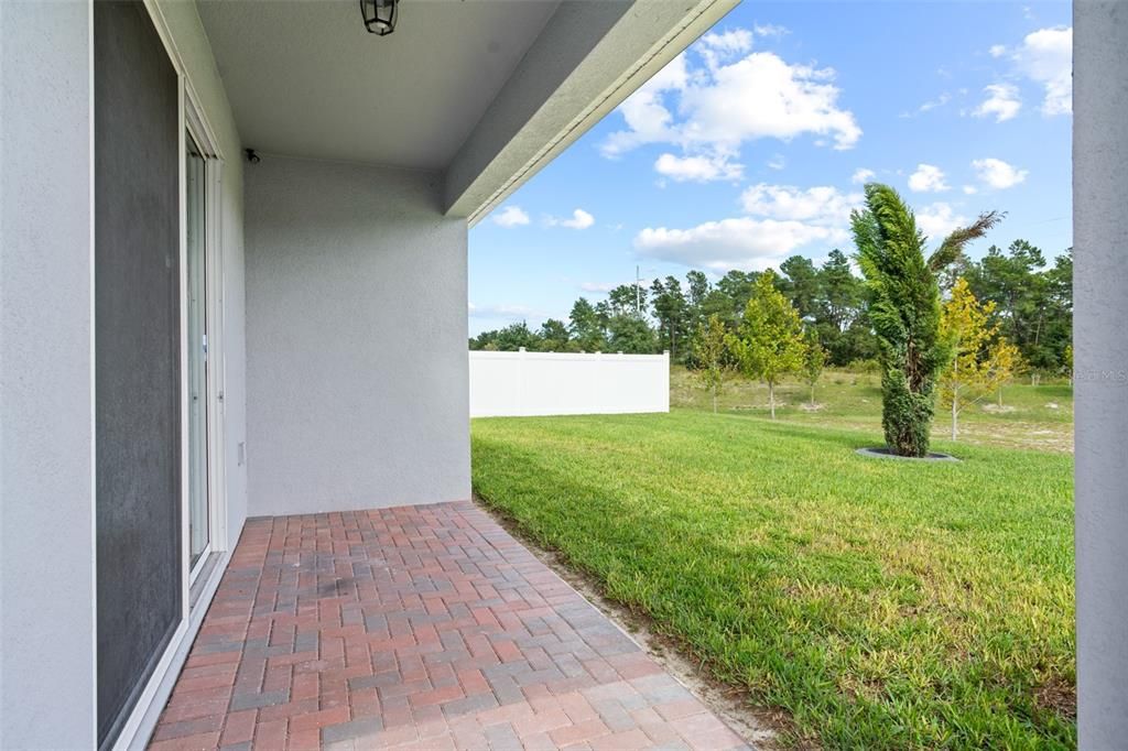 For Sale: $385,000 (3 beds, 2 baths, 1988 Square Feet)