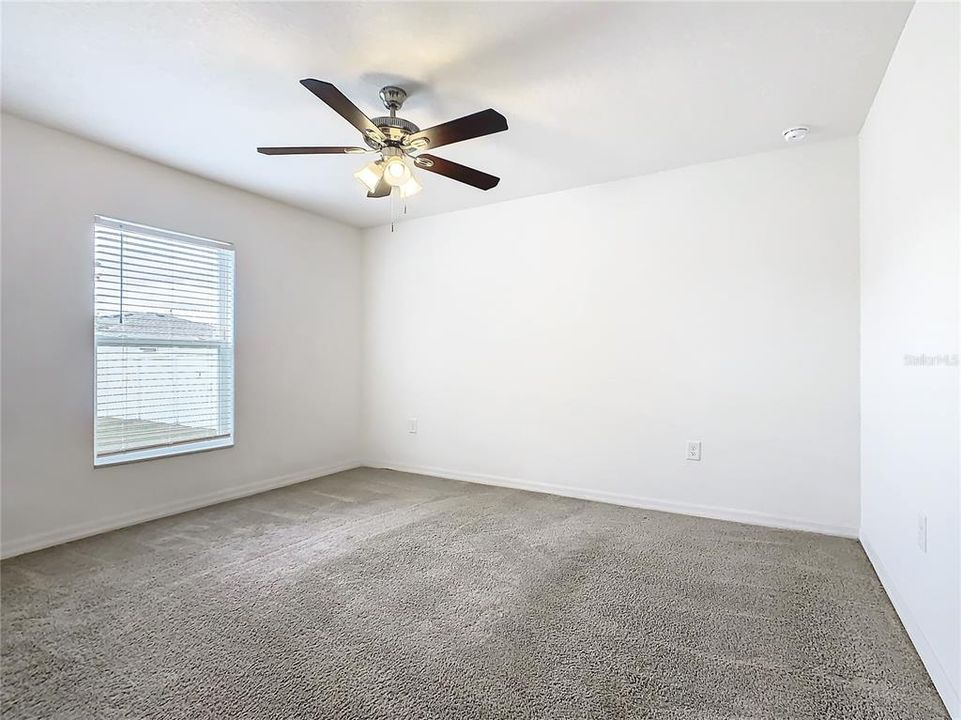 For Sale: $275,000 (3 beds, 2 baths, 1244 Square Feet)