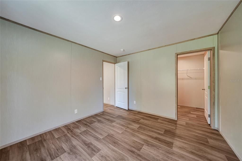 For Sale: $349,000 (4 beds, 2 baths, 1813 Square Feet)