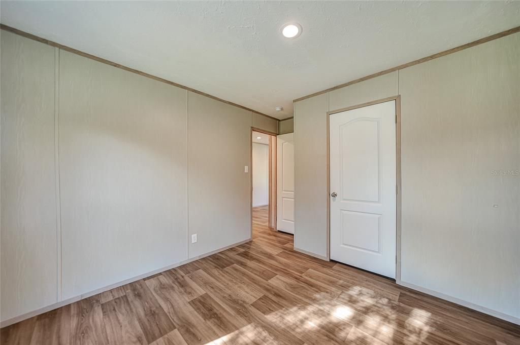 For Sale: $349,000 (4 beds, 2 baths, 1813 Square Feet)