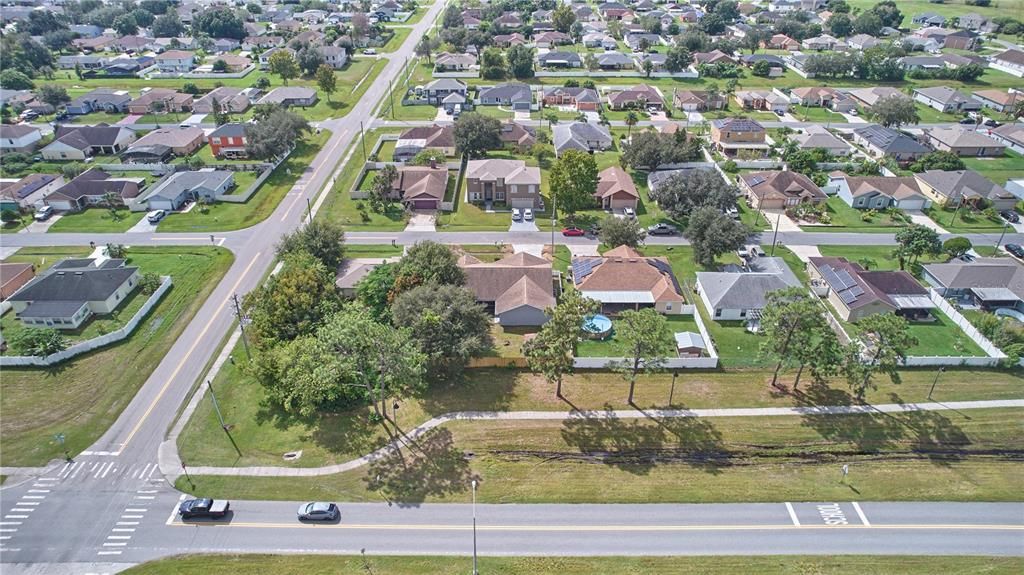 For Sale: $319,000 (3 beds, 2 baths, 1639 Square Feet)