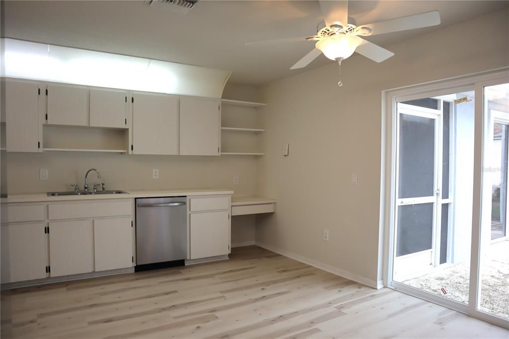 For Sale: $289,000 (2 beds, 2 baths, 1678 Square Feet)