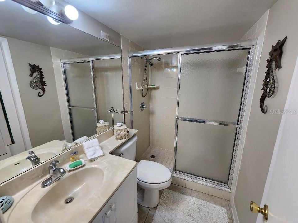 For Sale: $779,500 (2 beds, 2 baths, 1325 Square Feet)