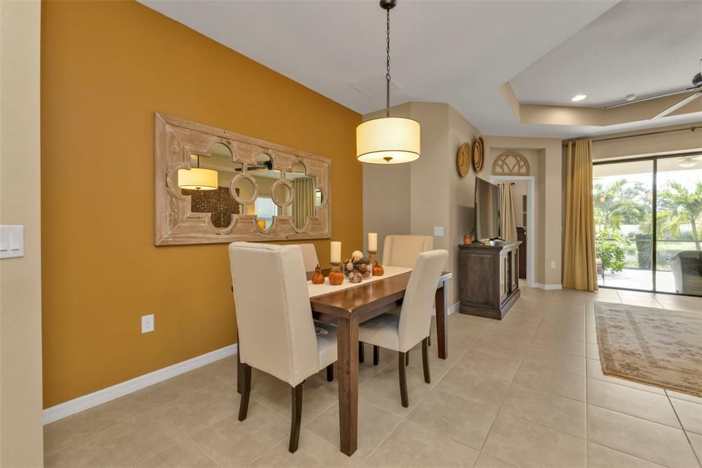 For Sale: $449,500 (2 beds, 2 baths, 1523 Square Feet)