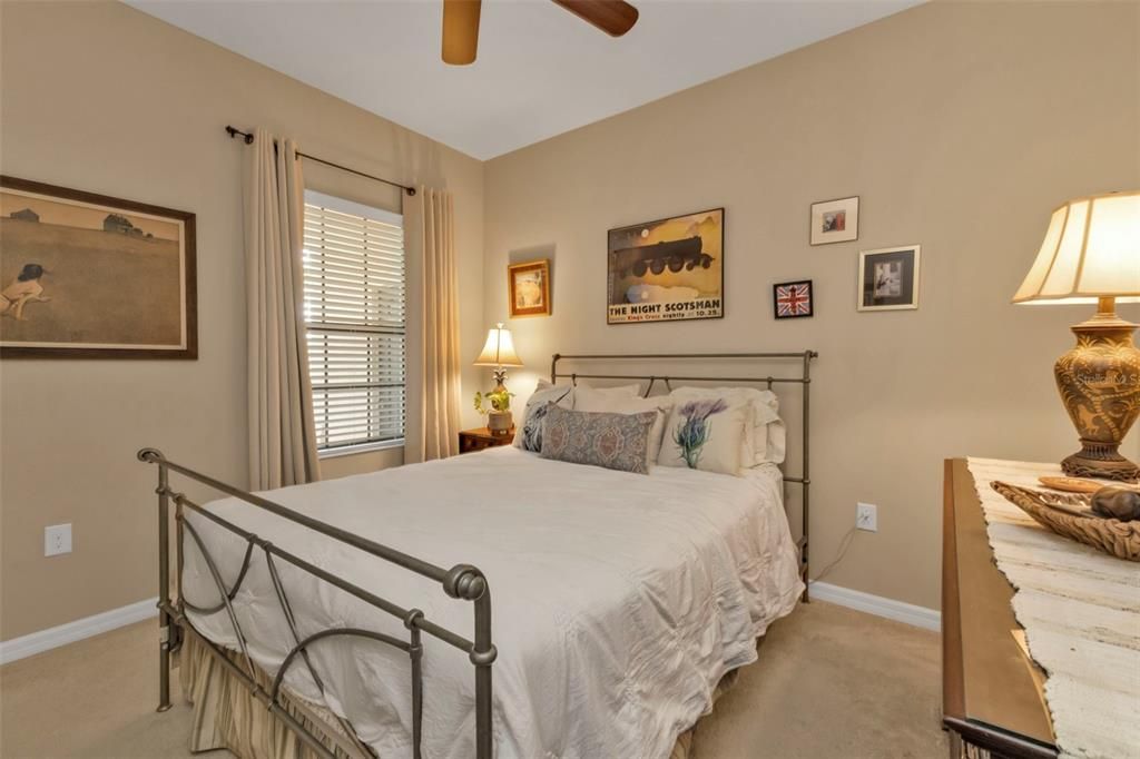 For Sale: $449,500 (2 beds, 2 baths, 1523 Square Feet)