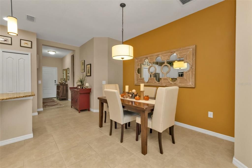 For Sale: $449,500 (2 beds, 2 baths, 1523 Square Feet)