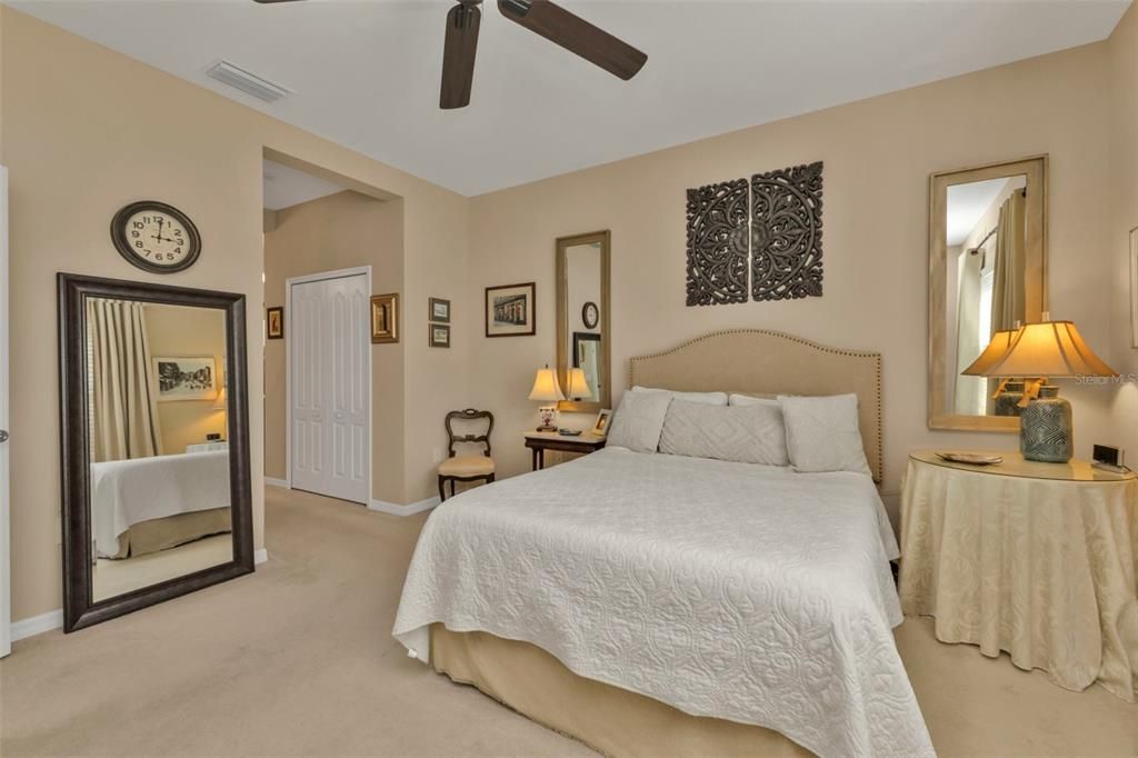 For Sale: $449,500 (2 beds, 2 baths, 1523 Square Feet)