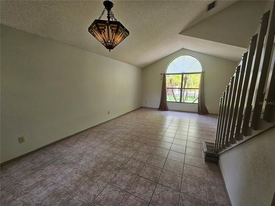 Living room/ dining room combo