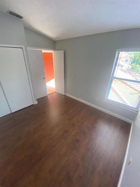 For Rent: $2,300 (3 beds, 2 baths, 1212 Square Feet)