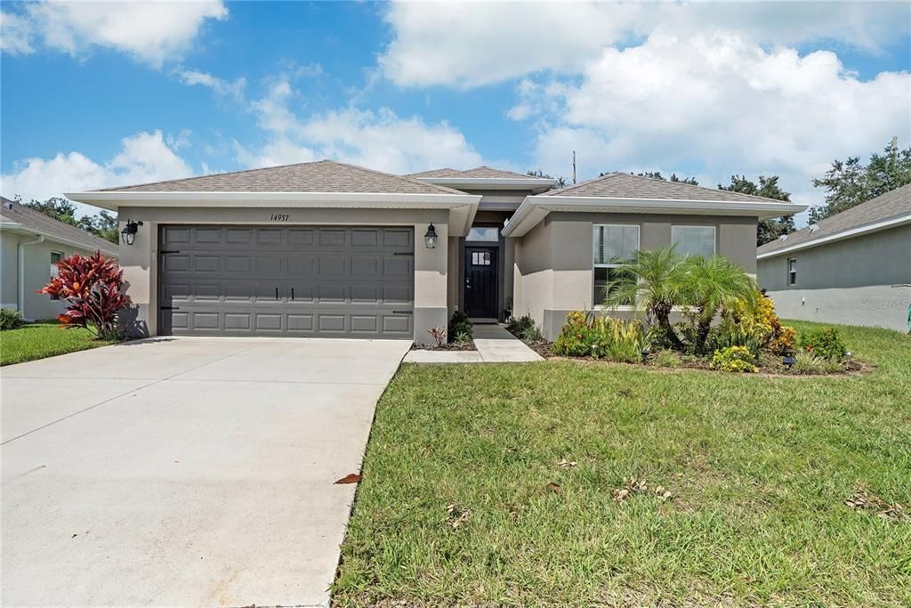 For Sale: $389,900 (4 beds, 2 baths, 2043 Square Feet)