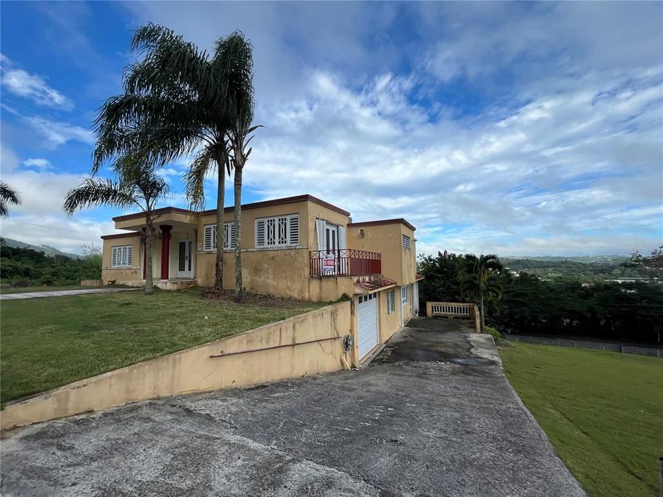 Vendido Recientemente: $256,500 (3 camas, 2 baños, 1700 Pies cuadrados)