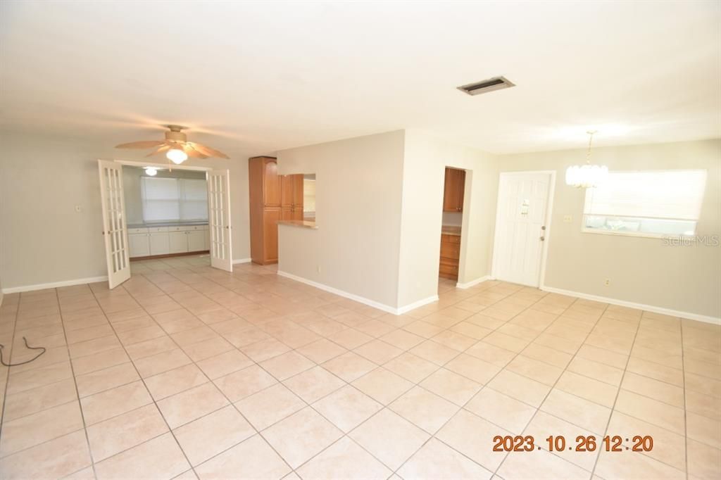 For Rent: $2,395 (3 beds, 2 baths, 1548 Square Feet)