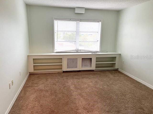 For Rent: $2,000 (2 beds, 2 baths, 836 Square Feet)