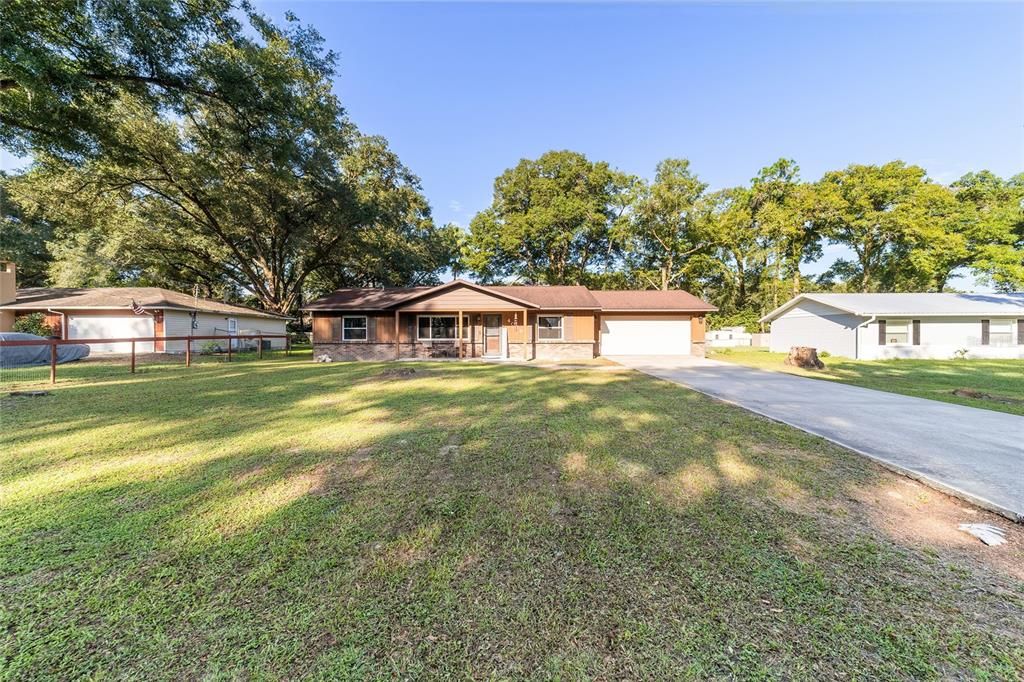 For Sale: $250,000 (3 beds, 2 baths, 1243 Square Feet)