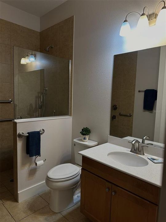 2nd Bathroom