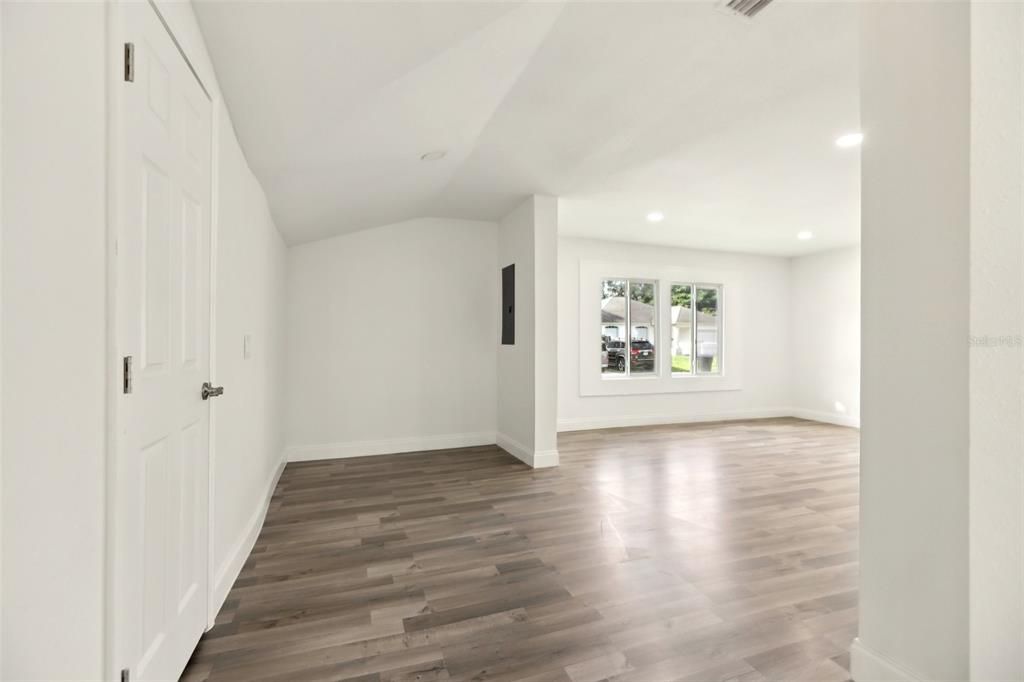 For Sale: $400,000 (3 beds, 2 baths, 2628 Square Feet)