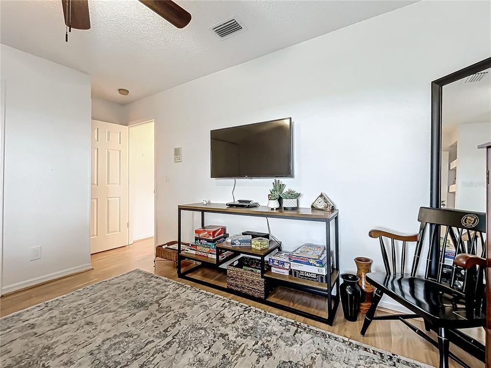 For Sale: $348,000 (3 beds, 2 baths, 1766 Square Feet)