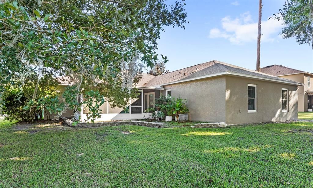 For Sale: $345,000 (4 beds, 2 baths, 2132 Square Feet)