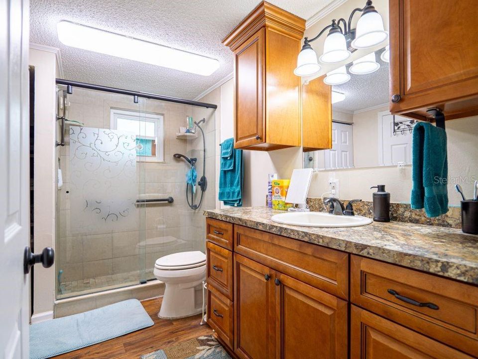 For Sale: $264,900 (3 beds, 1 baths, 1383 Square Feet)