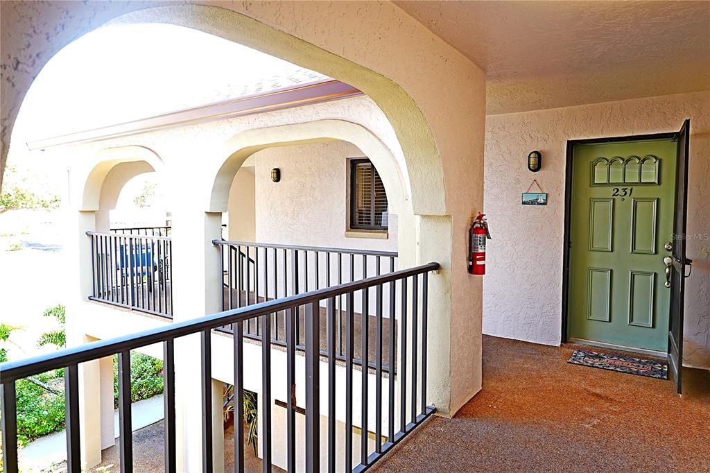 For Sale: $339,000 (2 beds, 2 baths, 1310 Square Feet)