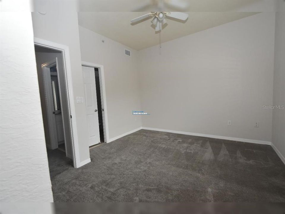 For Rent: $2,750 (2 beds, 2 baths, 1349 Square Feet)