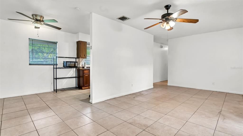 For Rent: $2,145 (3 beds, 2 baths, 1040 Square Feet)