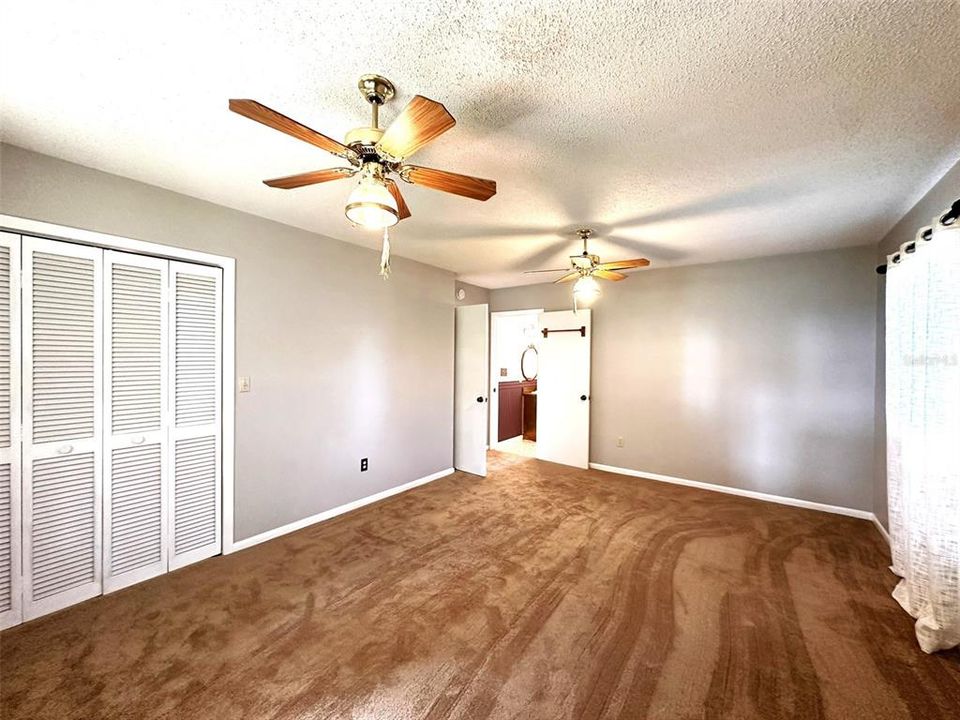 For Rent: $2,800 (4 beds, 3 baths, 2640 Square Feet)