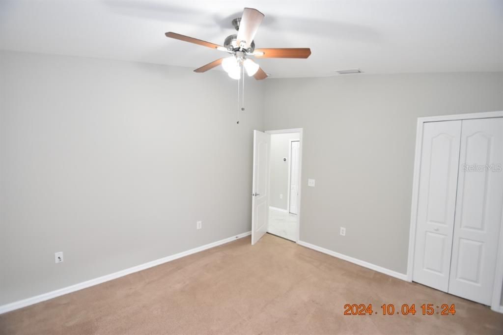 For Rent: $2,595 (4 beds, 2 baths, 1754 Square Feet)