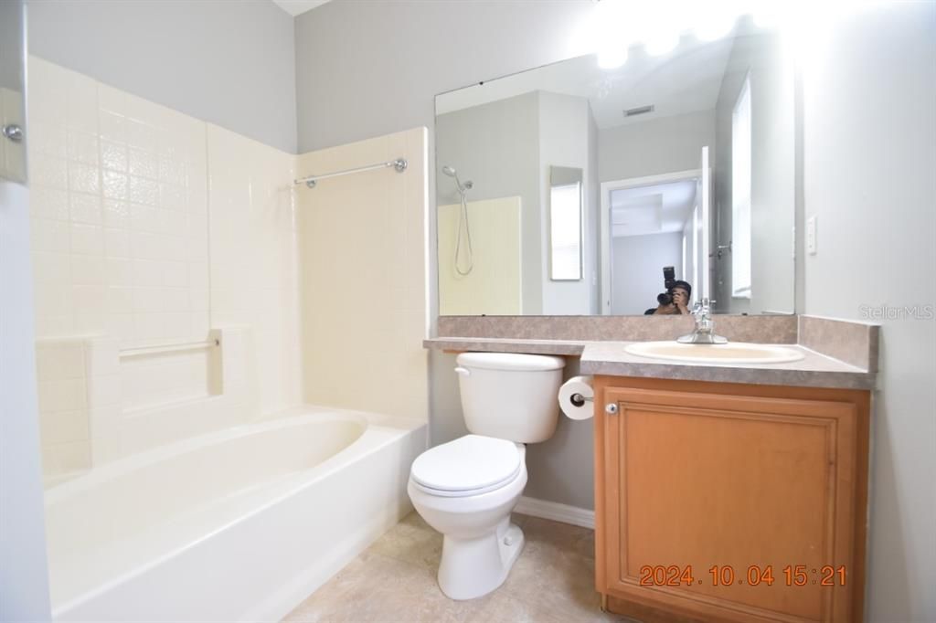 For Rent: $2,595 (4 beds, 2 baths, 1754 Square Feet)