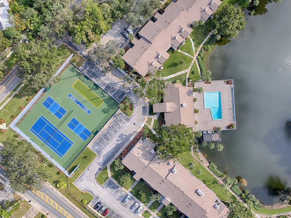 Community Amenities: Pool, Clubhouse, Lakefront, Tennis, Pickleball & More