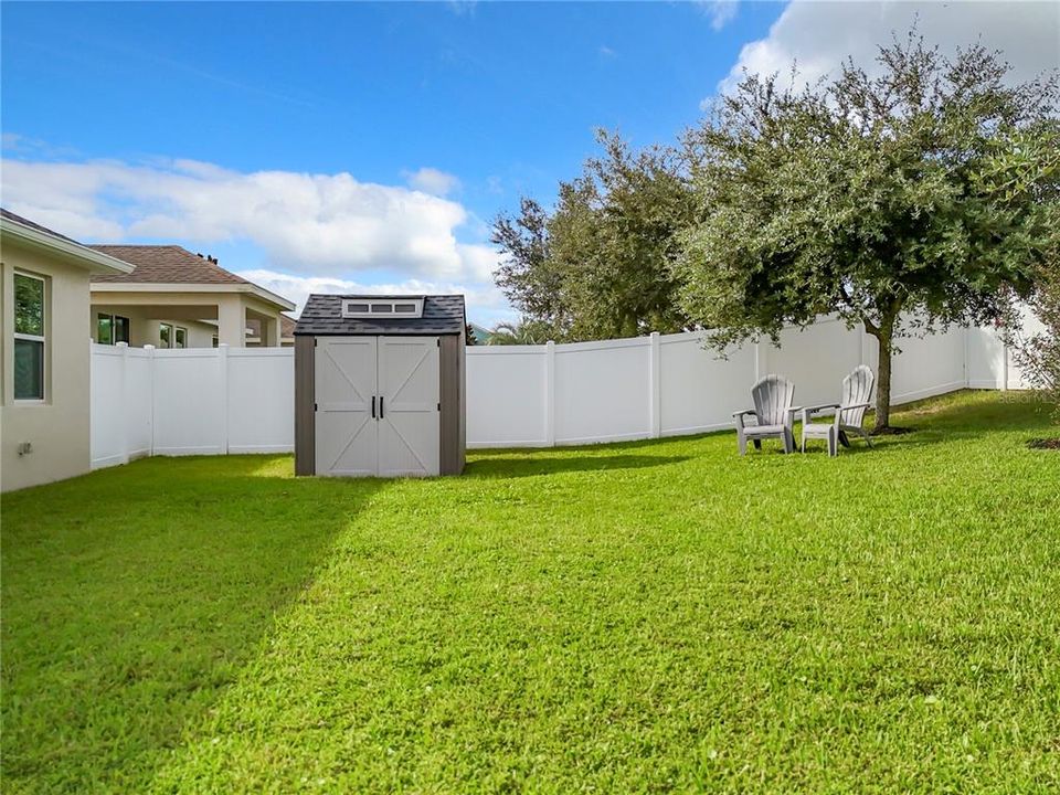 For Sale: $350,000 (4 beds, 2 baths, 1883 Square Feet)